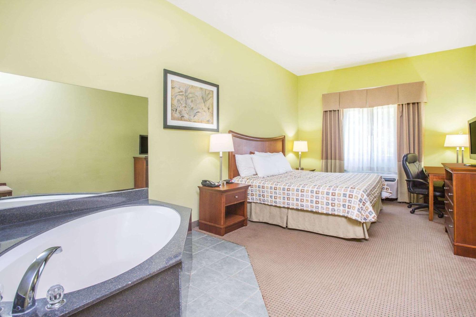Days Inn & Suites By Wyndham Swainsboro Luaran gambar
